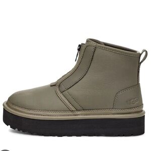 Ugg Neumel Platform Zip Up Boots, ultra matte seaweed color, size 8, NWOT​